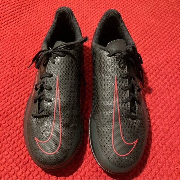 𝅺NIKE Sz 5-5.5Y Youth Kids' Grade School  Phantom GT Club IC Indoor Shoes - Picture 2 of 10